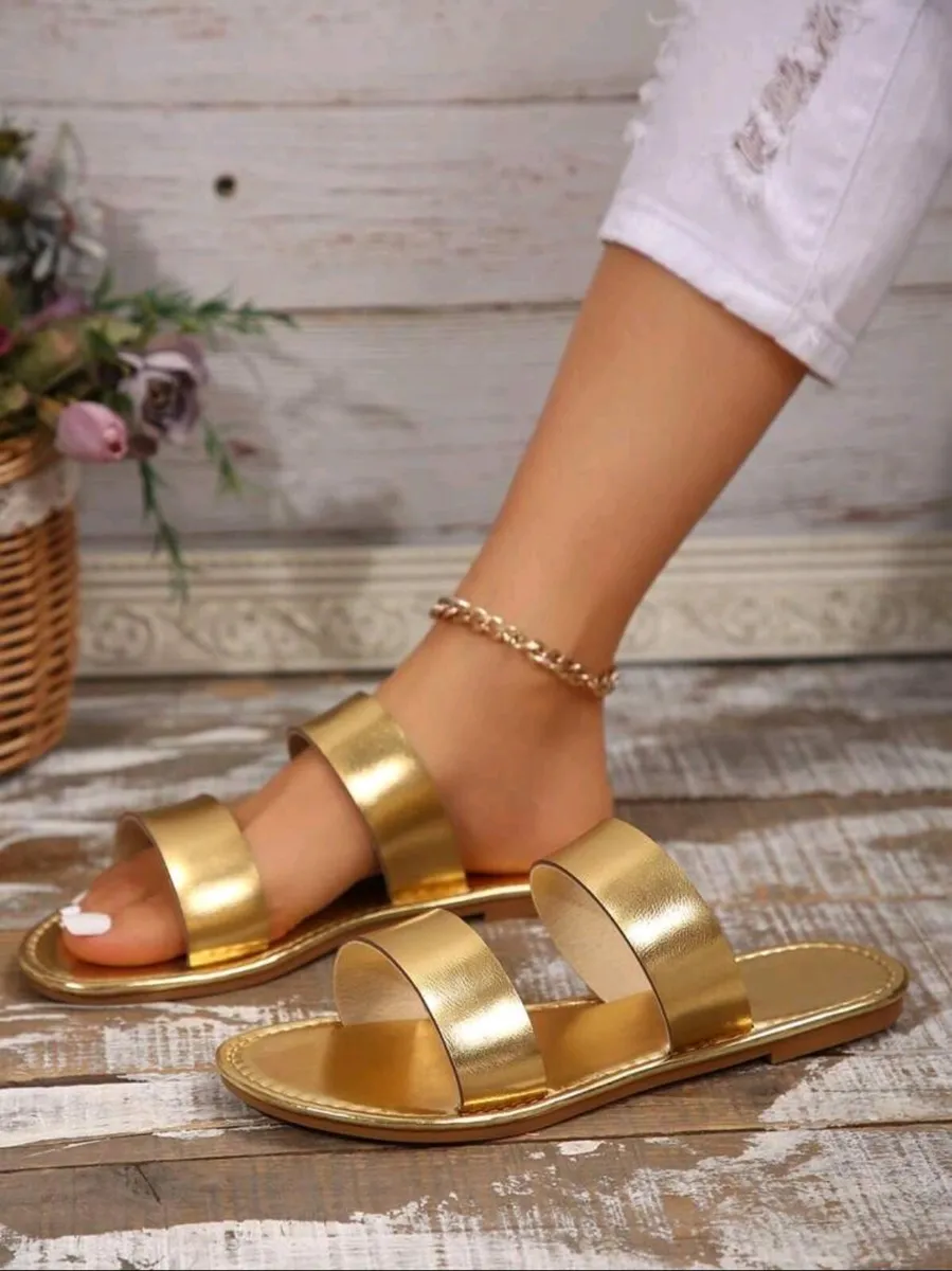 Women’s Flat Fashionable Gold Leather Sandals Size - Image 2
