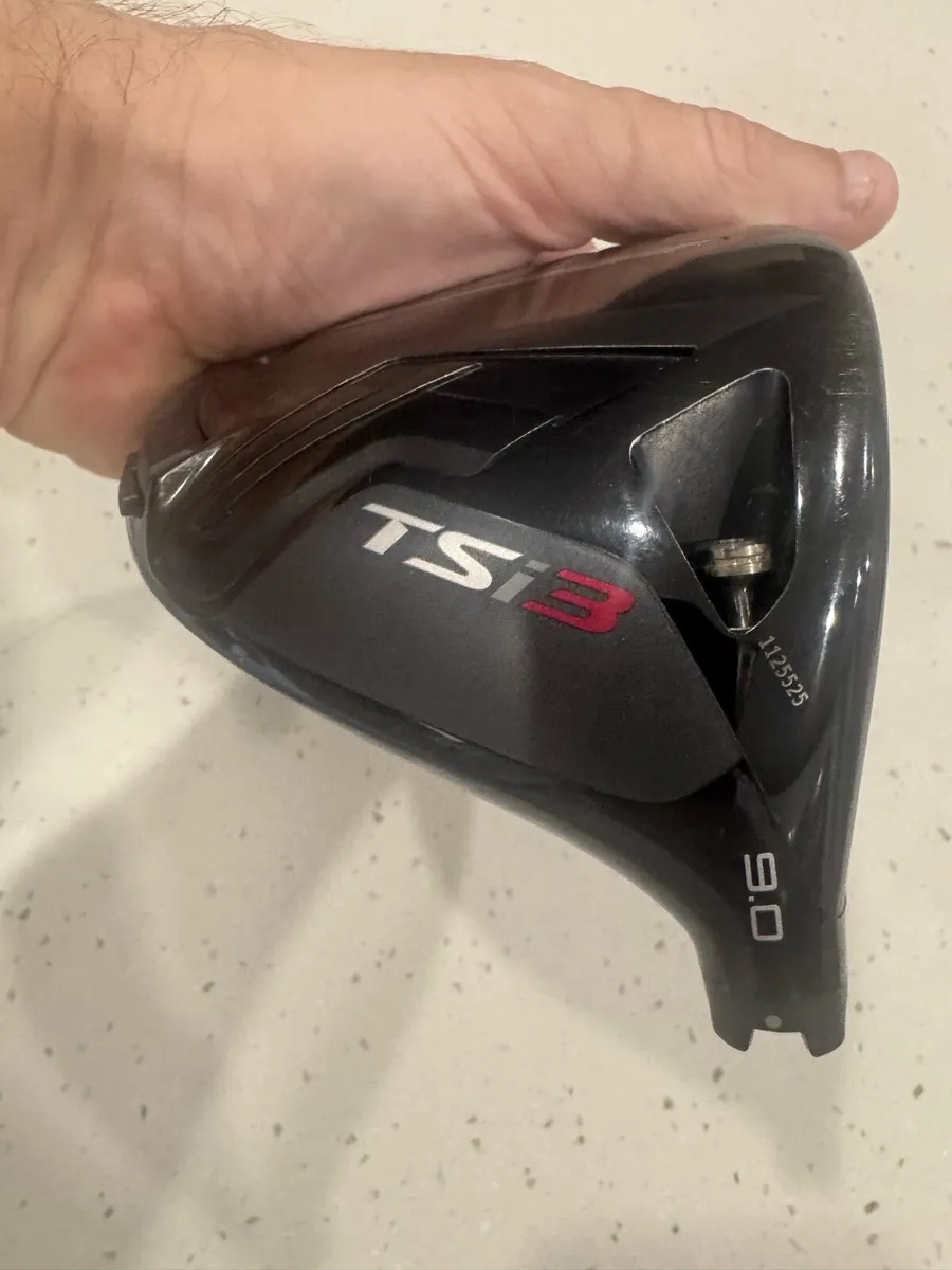 Titleist TSi3 Driver 9 degrees. ( head only ) - Image 1