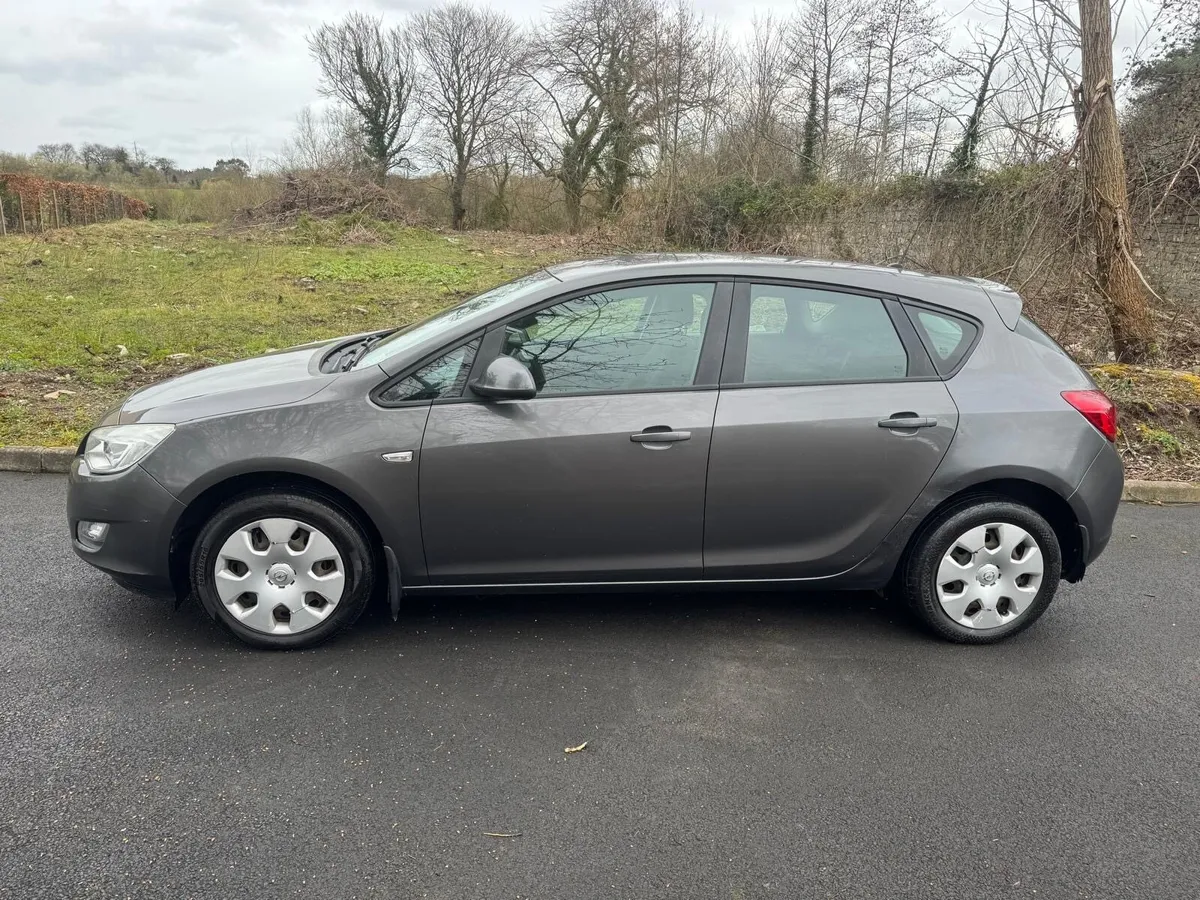 “2011 OPEL ASTRA 1.4 PETROL” - Image 3