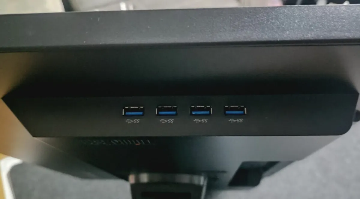2 x Lenovo 1.5K 24" 1200p Dual LED Monitors - Image 4