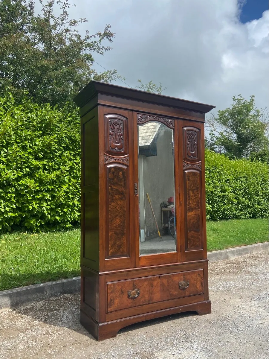 Tidy size Victorian wardrobe