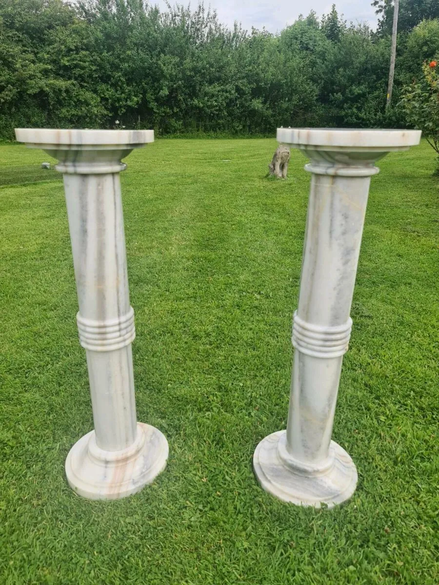 Solid marble pedestals - Image 3