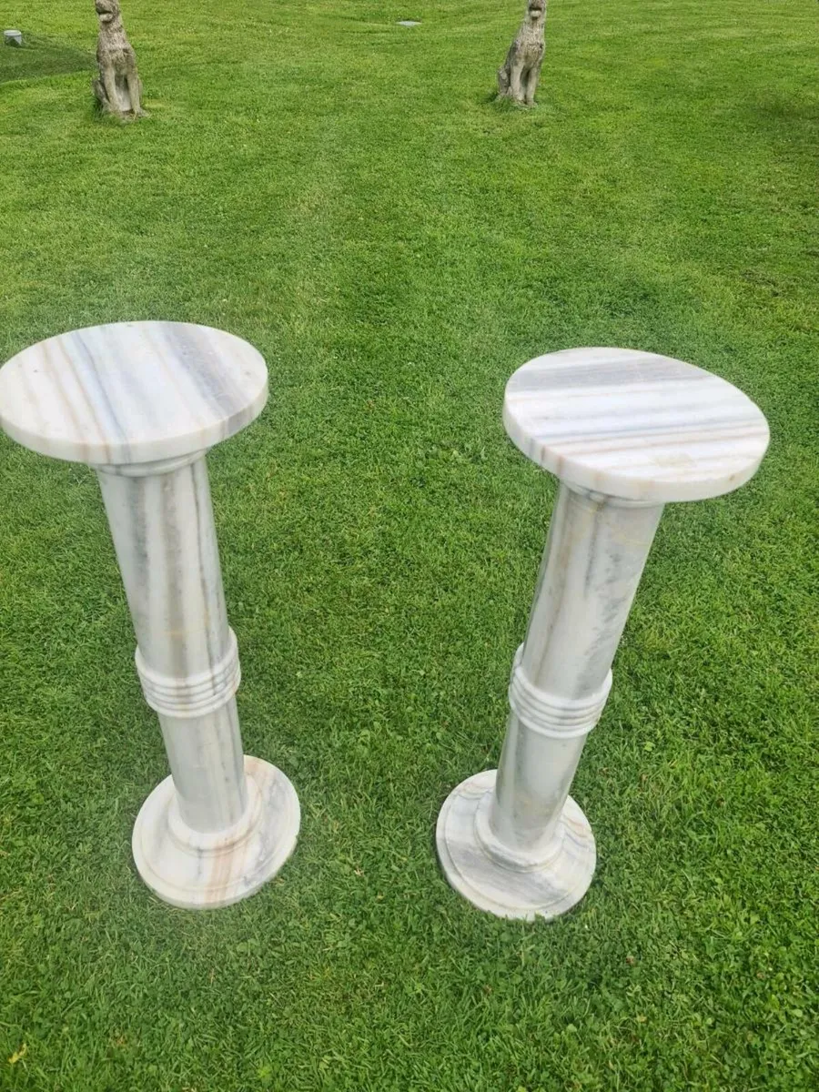 Solid marble pedestals - Image 4