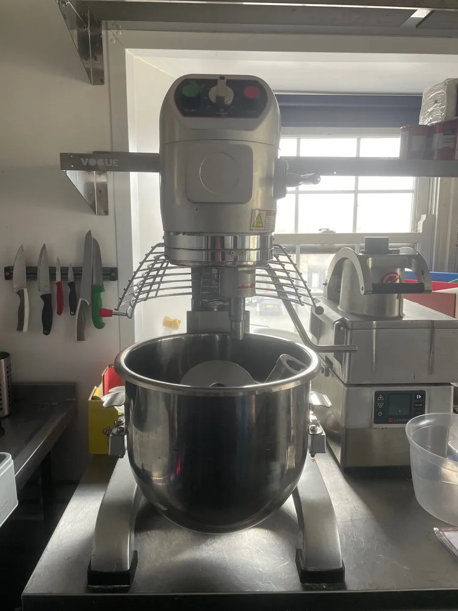 Kitchen equipment clearance - Image 4