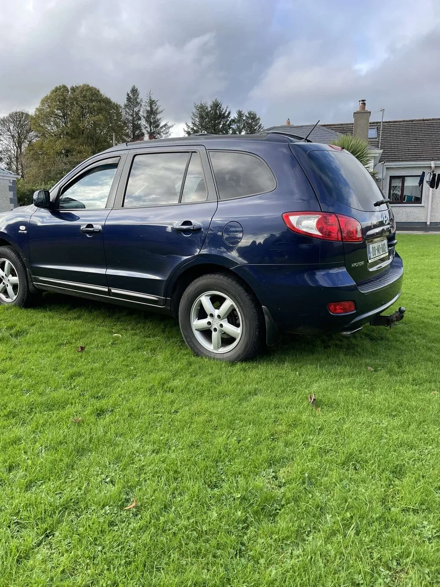 Hyundai Santa Fe - Image 2