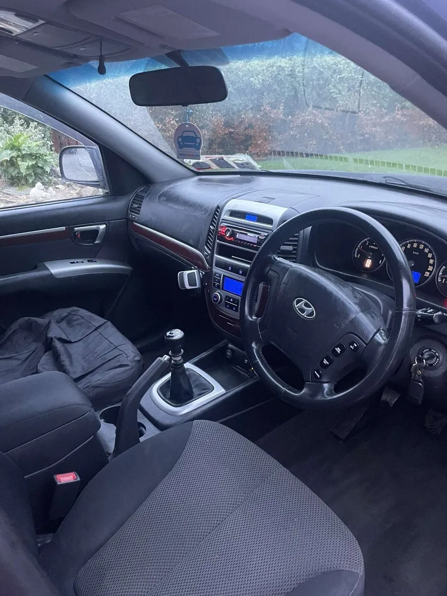 Hyundai Santa Fe - Image 4