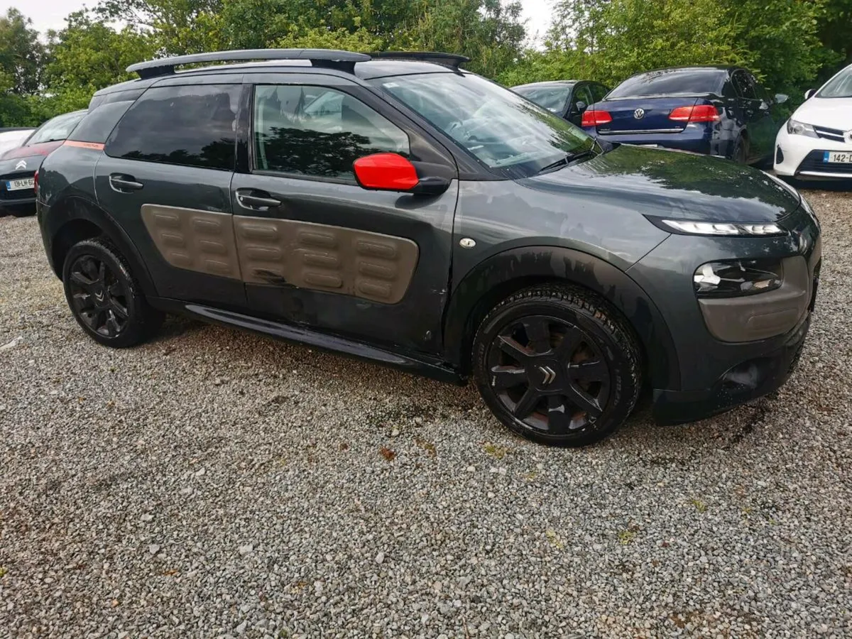 15 Citroen C4 Cactus Diesel - Image 1
