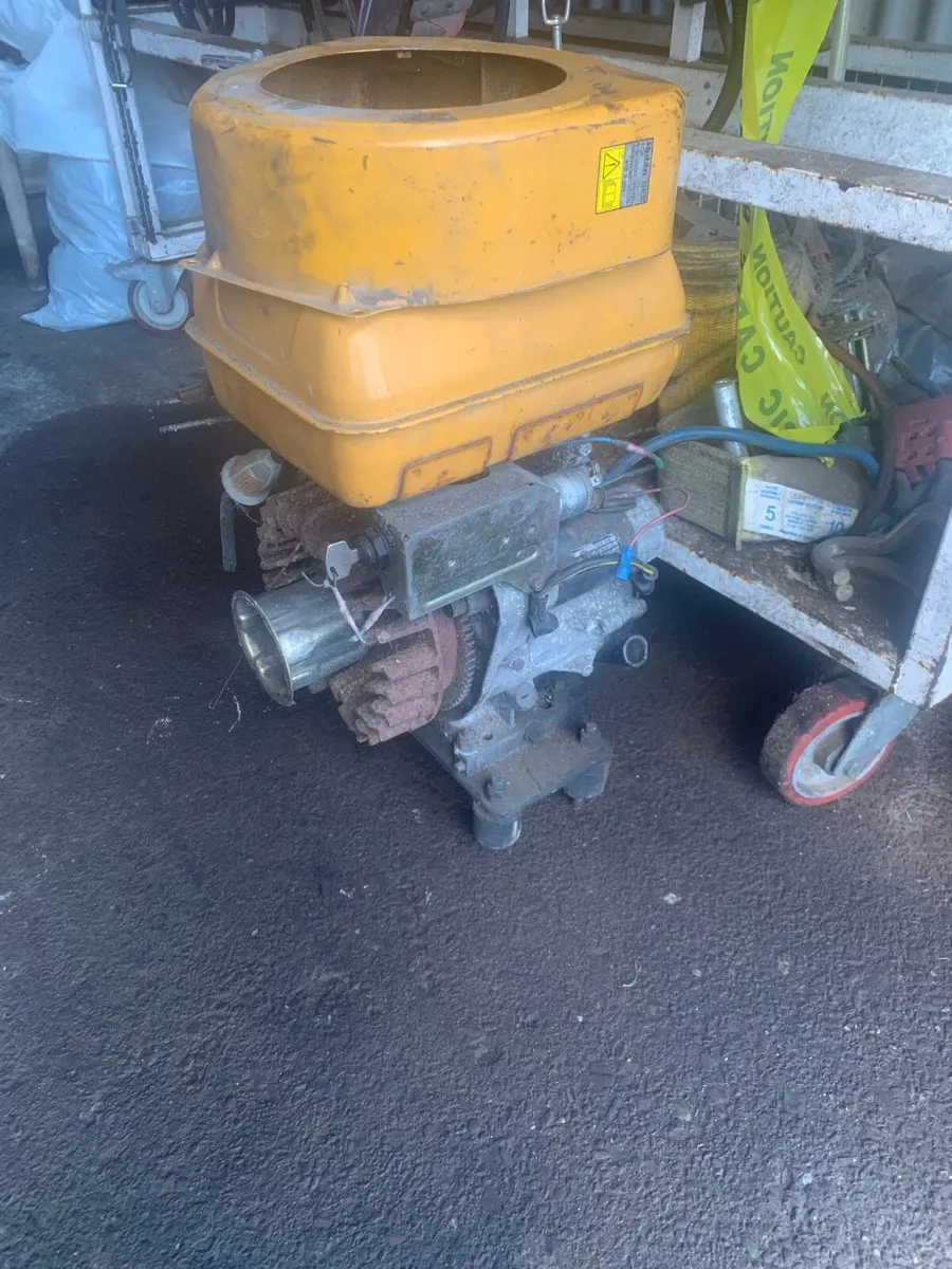 Robin Engine - Image 1