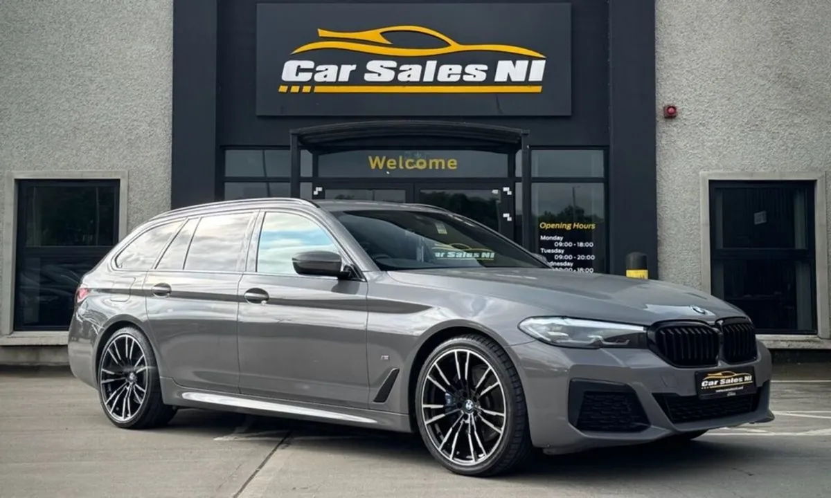 BMW 5 Series 2.0 520d MHT M Sport Touring 5dr Die - Image 1