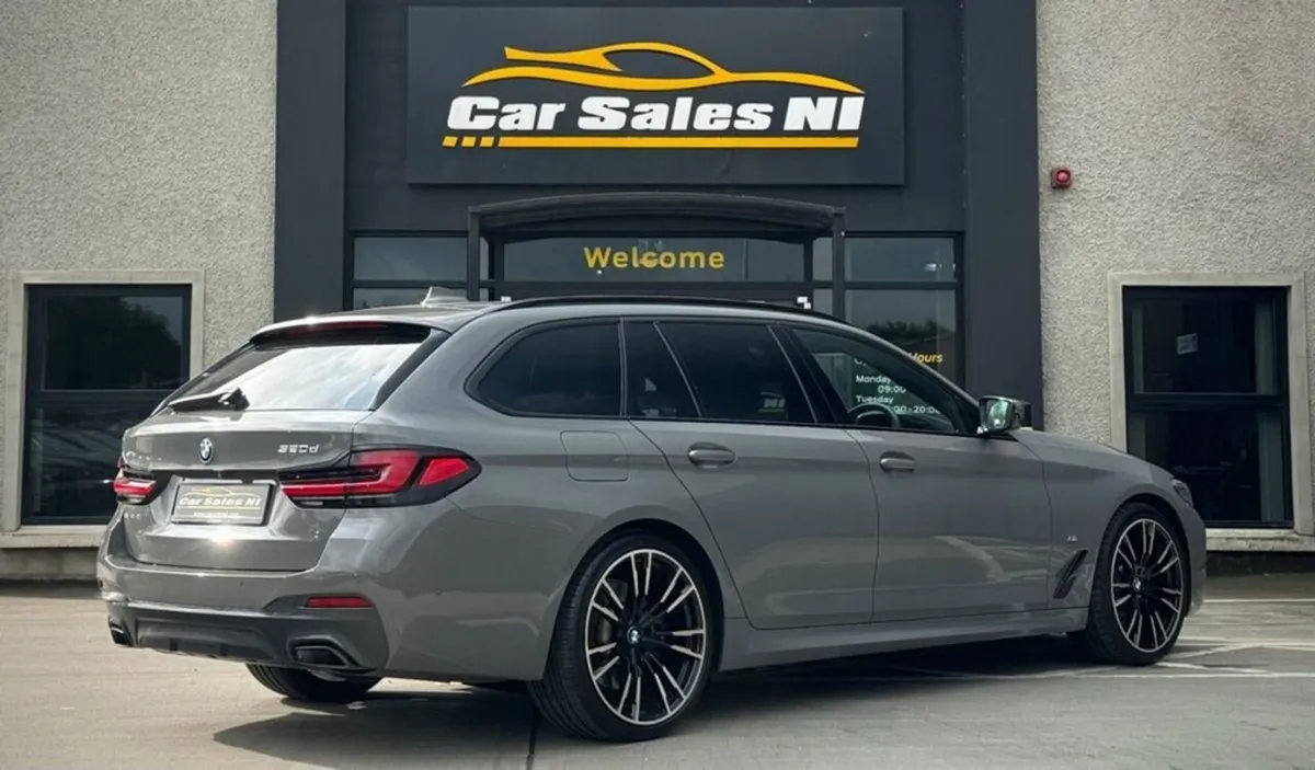 BMW 5 Series 2.0 520d MHT M Sport Touring 5dr Die - Image 4