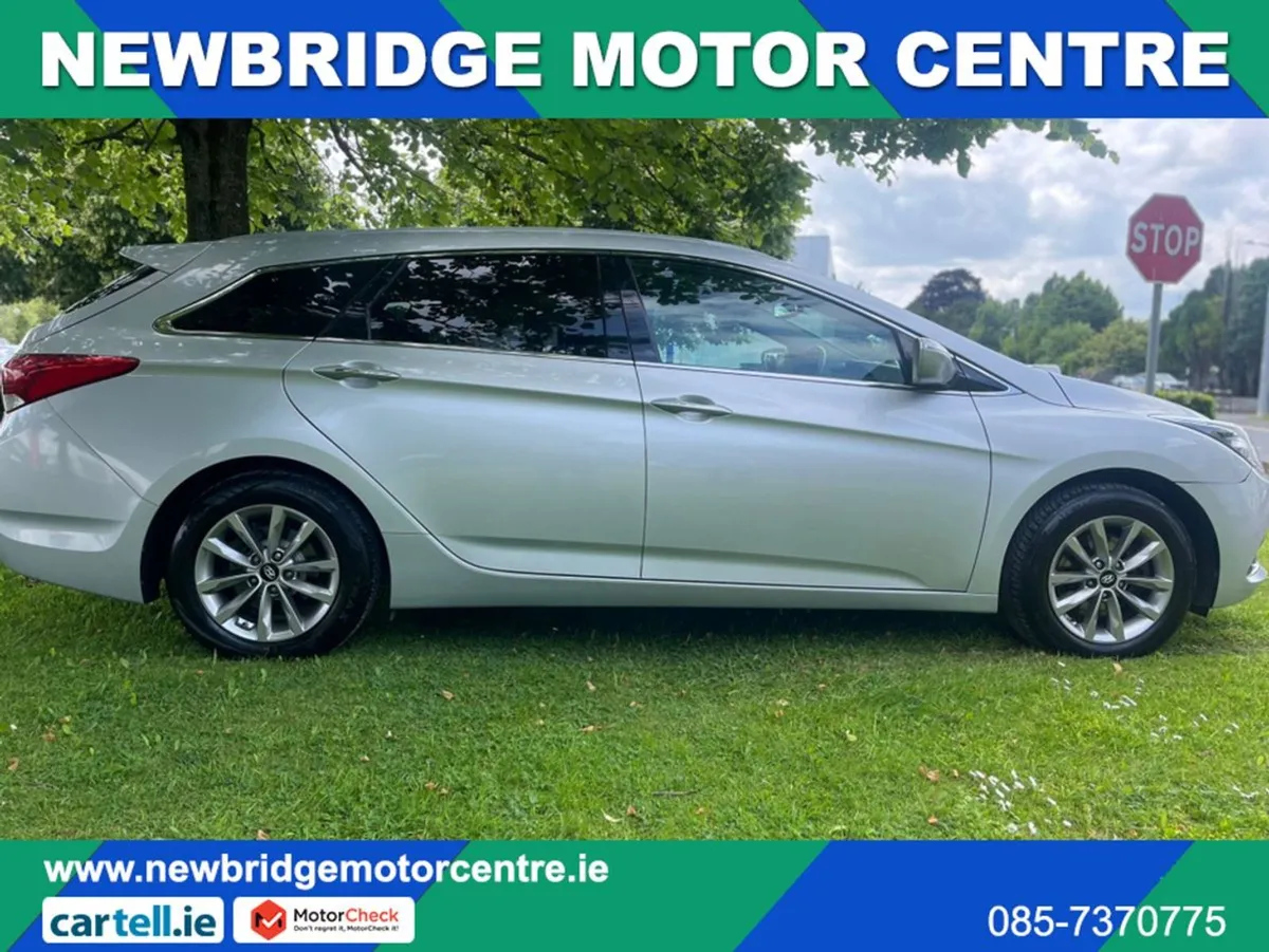 Hyundai i40 1.7 Crdi SE NAV Estate - Image 3