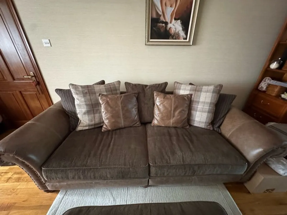 Sofas Alexander and James 4+2+1 seaters and large footstool. In extremely great condition. Very well maintained and very very comfortable. - Image 1