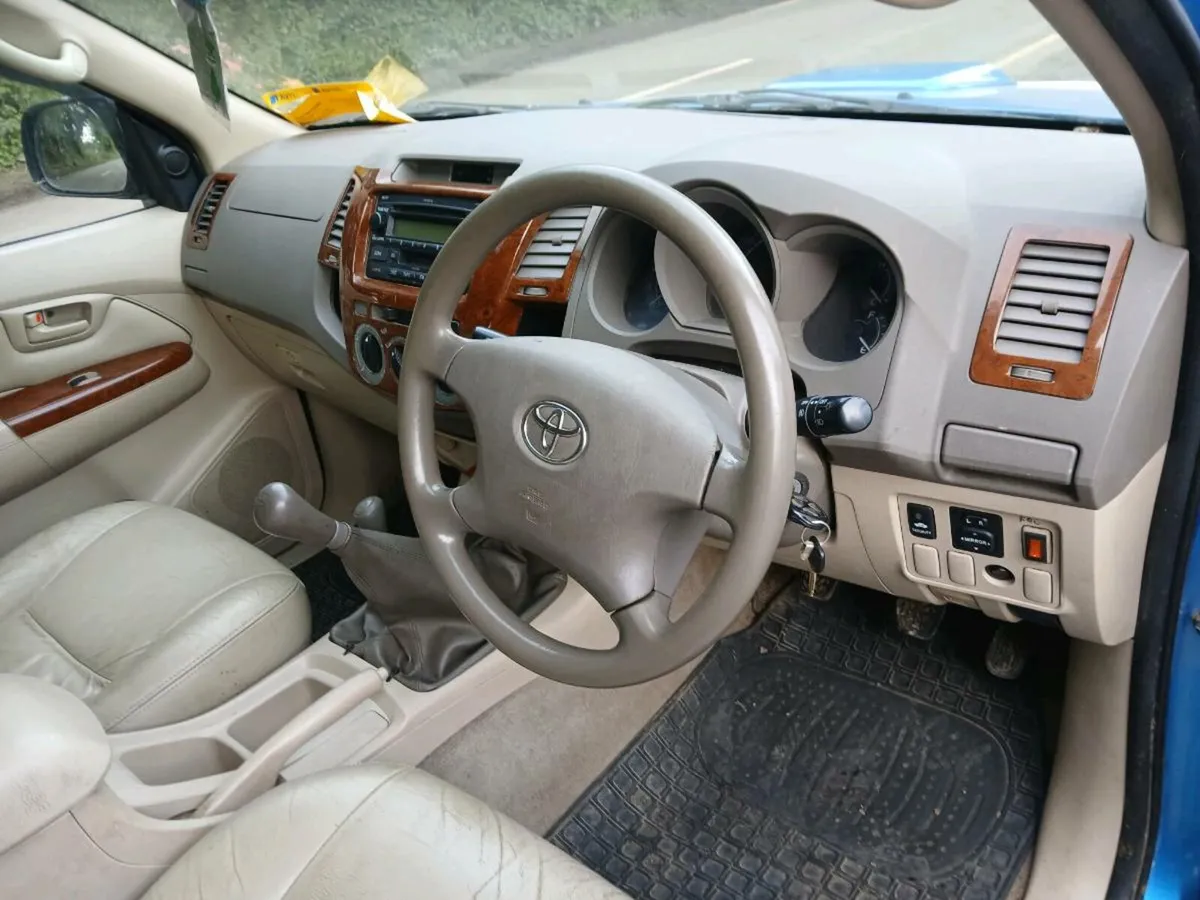 Toyota Hilux for Sale - Image 4