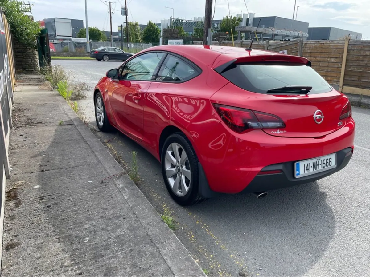 Opel Astra GTC Sport 1.4 I 140PS 3DR Auto - Image 4
