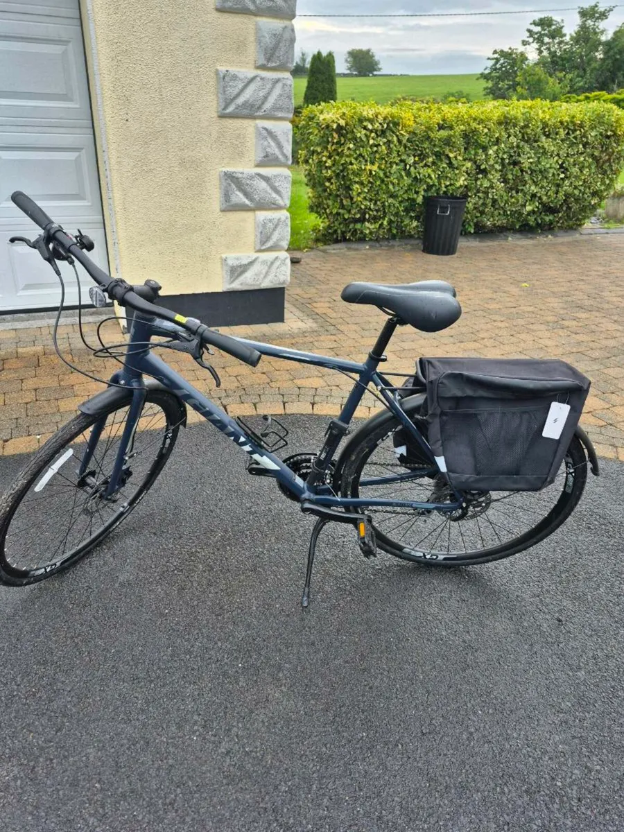 Giant city escape disc 2  mens bike - Image 2