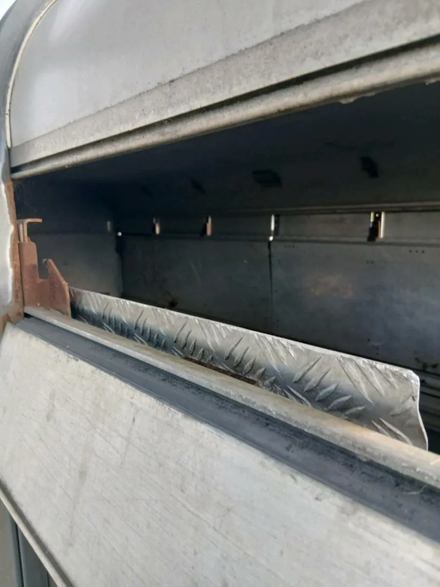 .cattle trailer - Image 4