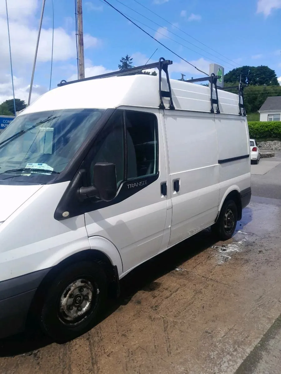 Ford Transit - Image 3