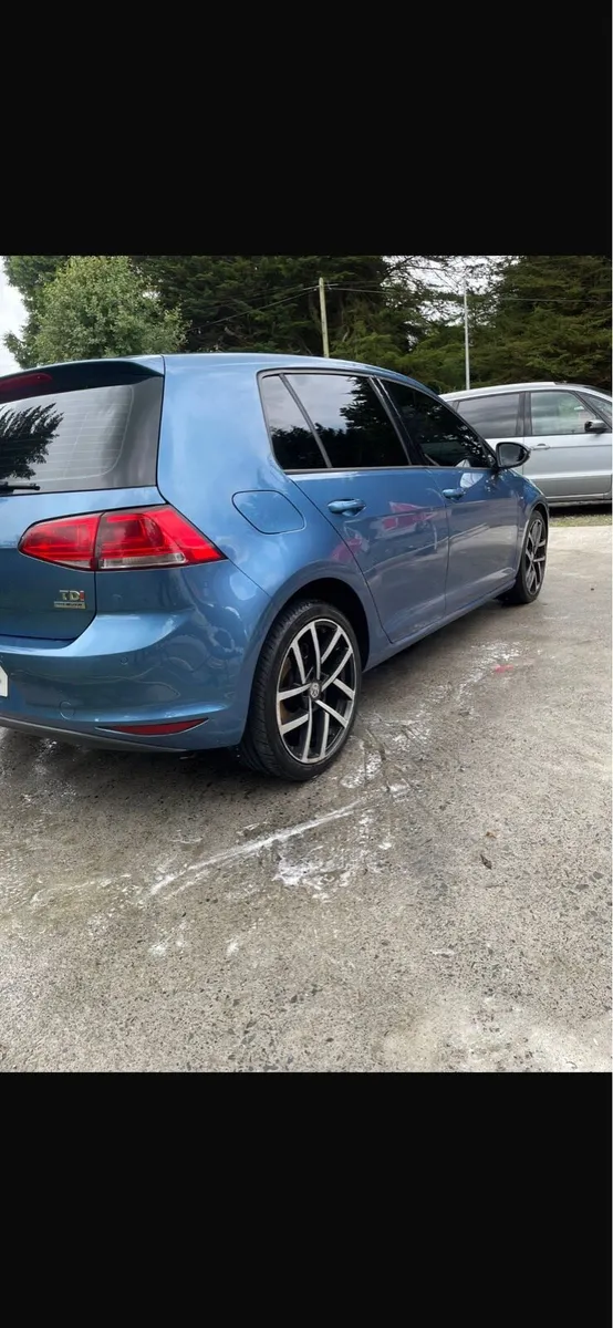 Car - Image 3