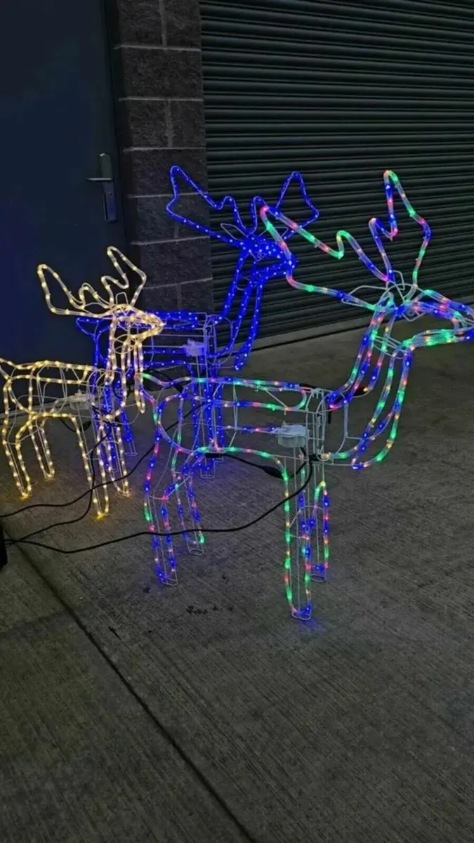 Reindeer Christmas Decoration brand new 3.7ft - Image 4