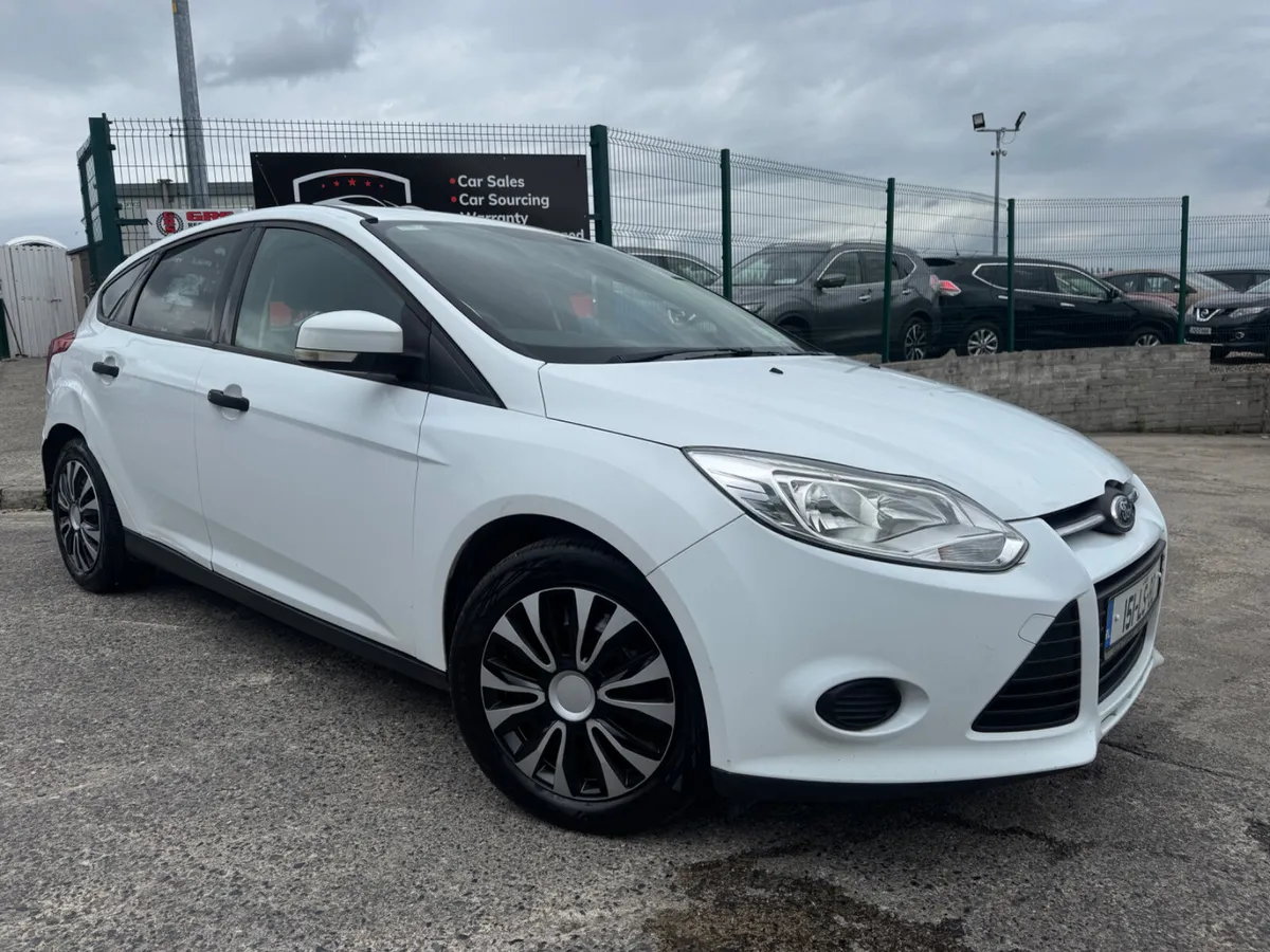 2015 ford focus van - Image 1