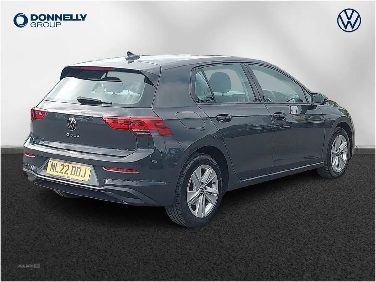 Volkswagen Golf 2.0 TDI Life 5dr - Image 3