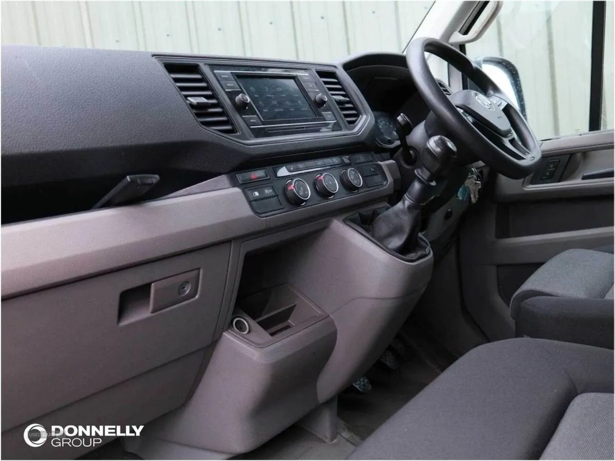 Volkswagen Crafter 2.0 TDI 140PS Trendline High R - Image 2