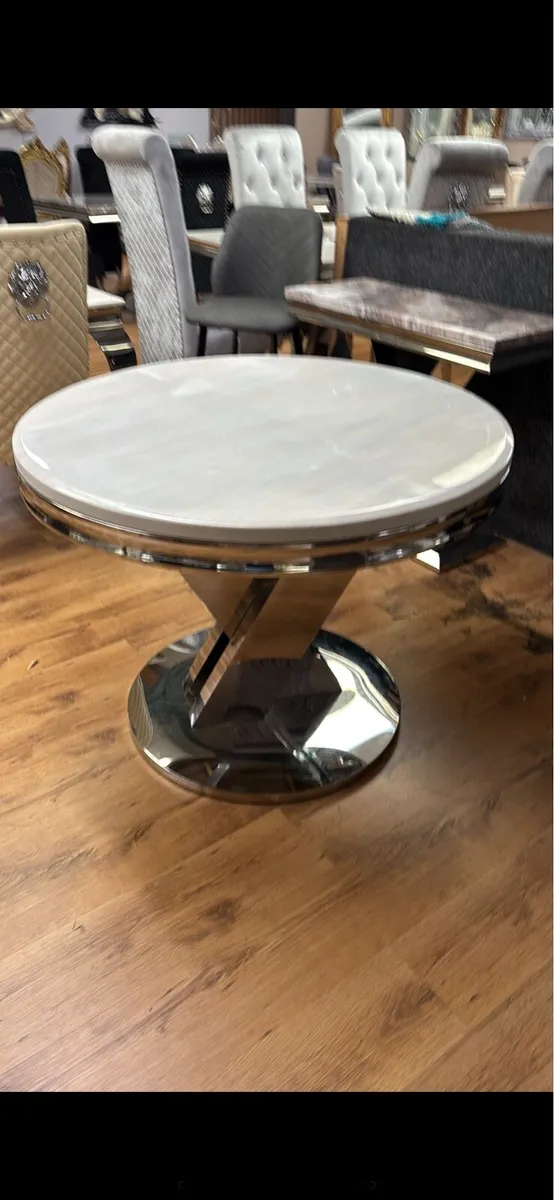 Tables - Image 3