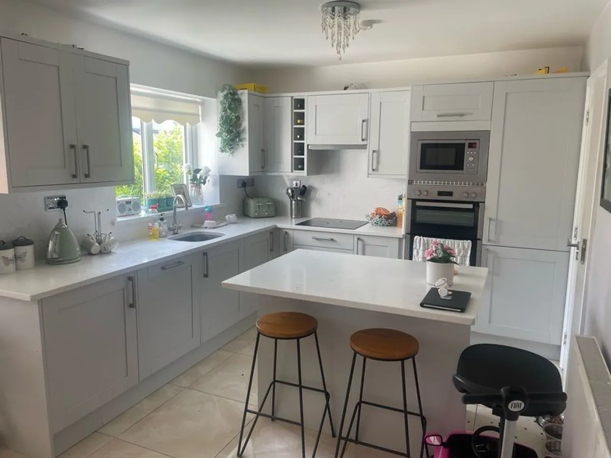 kitchen - Image 1