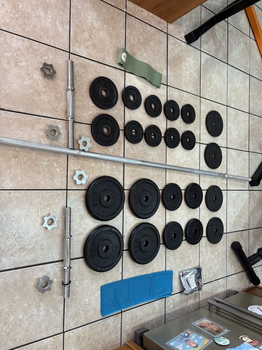WEIGHT BENCH lMETAL WEIGHTS,SQUAT RACK,BARS - Image 2