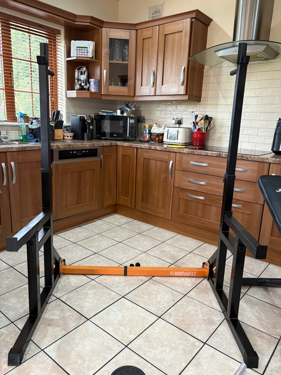 WEIGHT BENCH lMETAL WEIGHTS,SQUAT RACK,BARS - Image 4