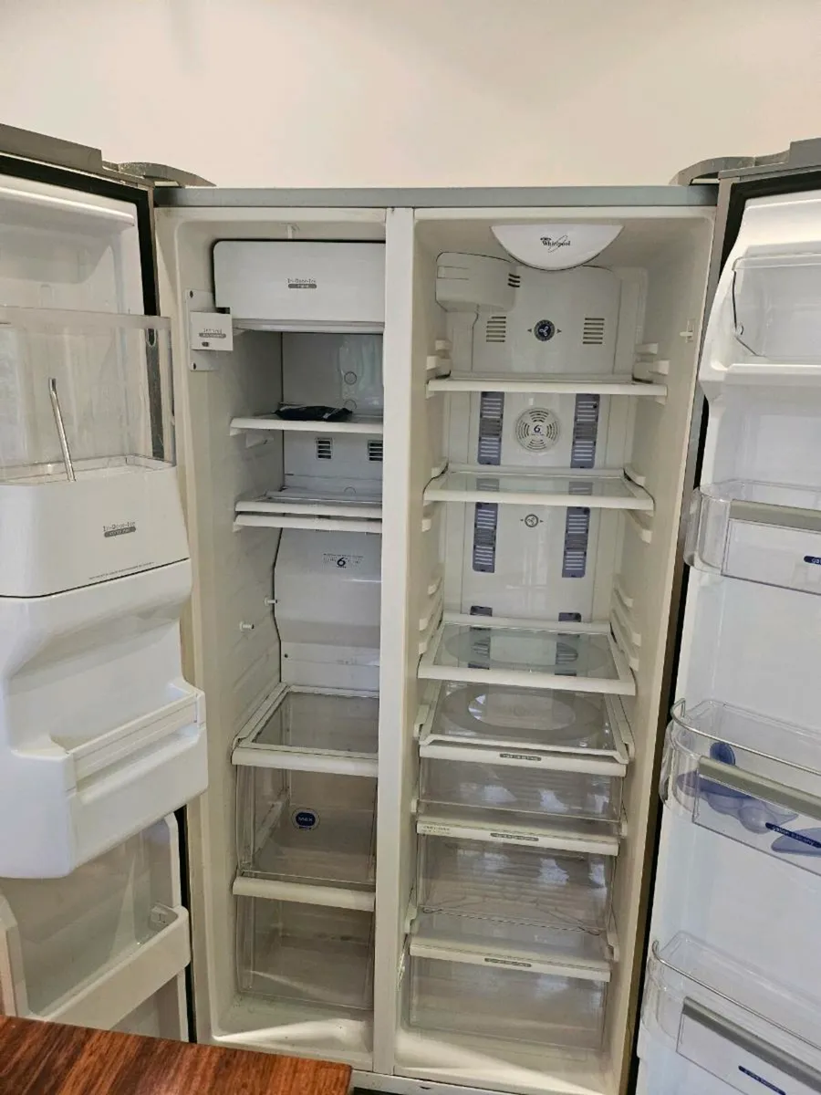 Fridge freezer - Image 2