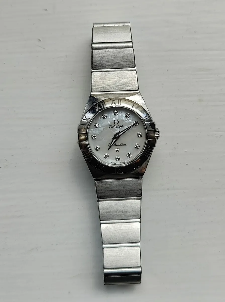 Ladies Omega constellation watch - Image 2