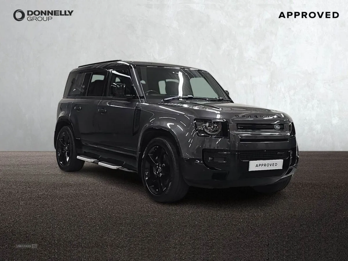 Land Rover Defender 3.0 D300 X-dynamic HSE 110 5d - Image 1