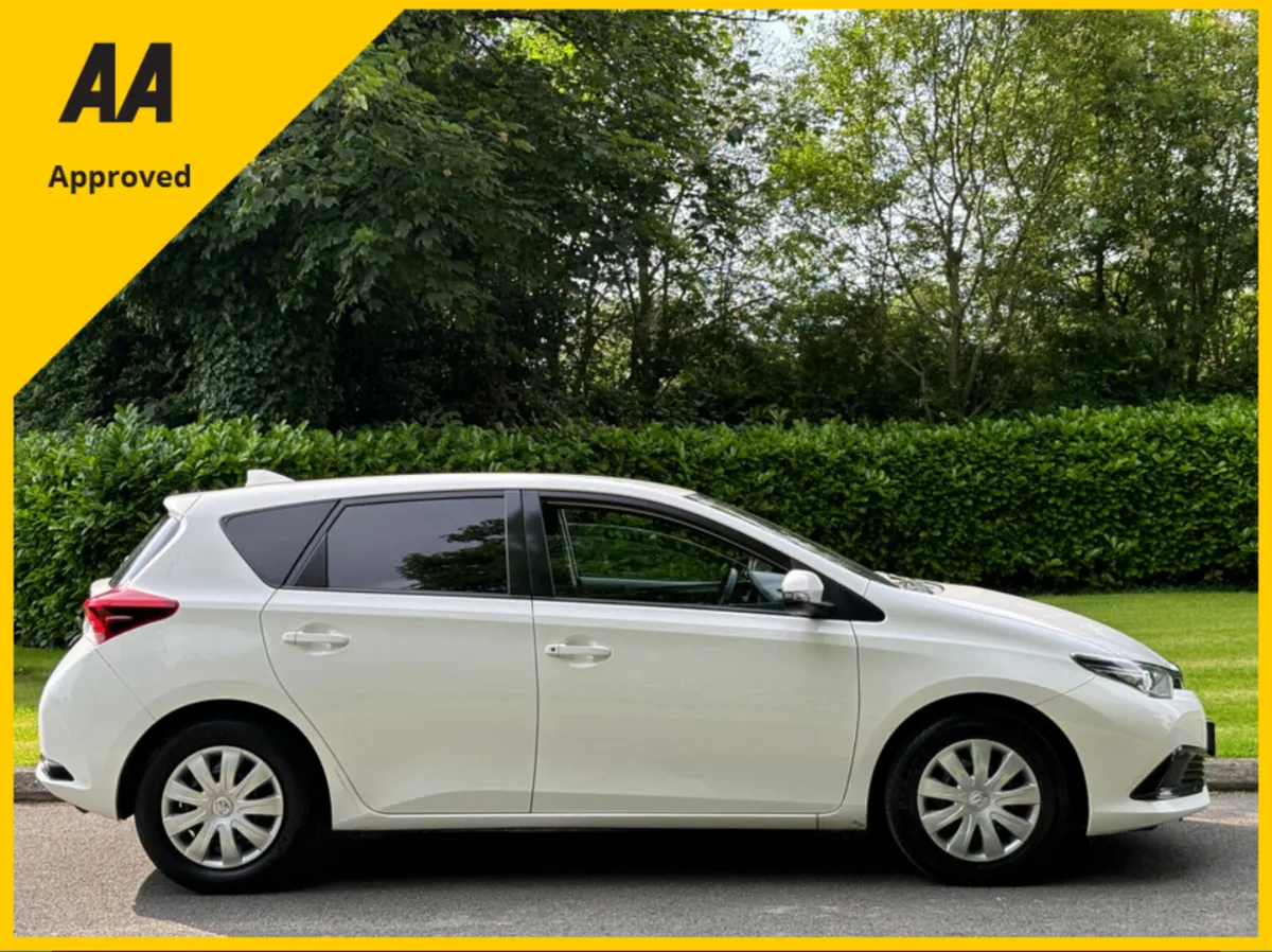 Toyota Auris 1.4 D4D VAN 2016 *IRISH VAN*1 OWNER* - Image 4