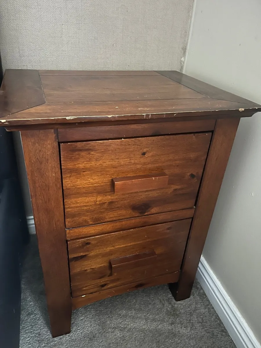 Bedside table, chest of 2 drawers - Image 1