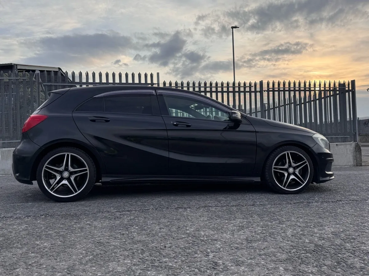 Mercedes a180 AMG LINE NIGHT ED - Image 2