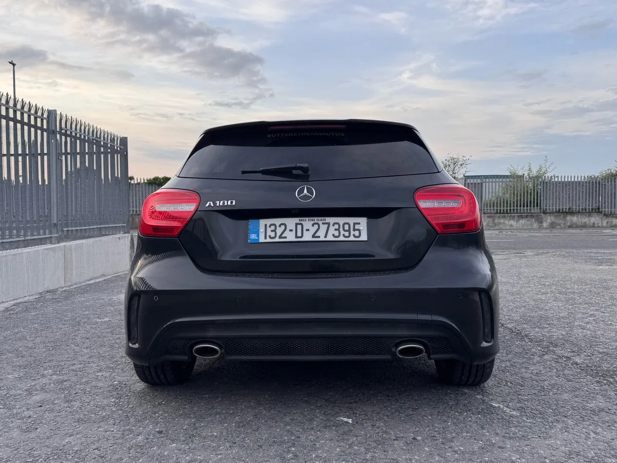 Mercedes a180 AMG LINE NIGHT ED - Image 4