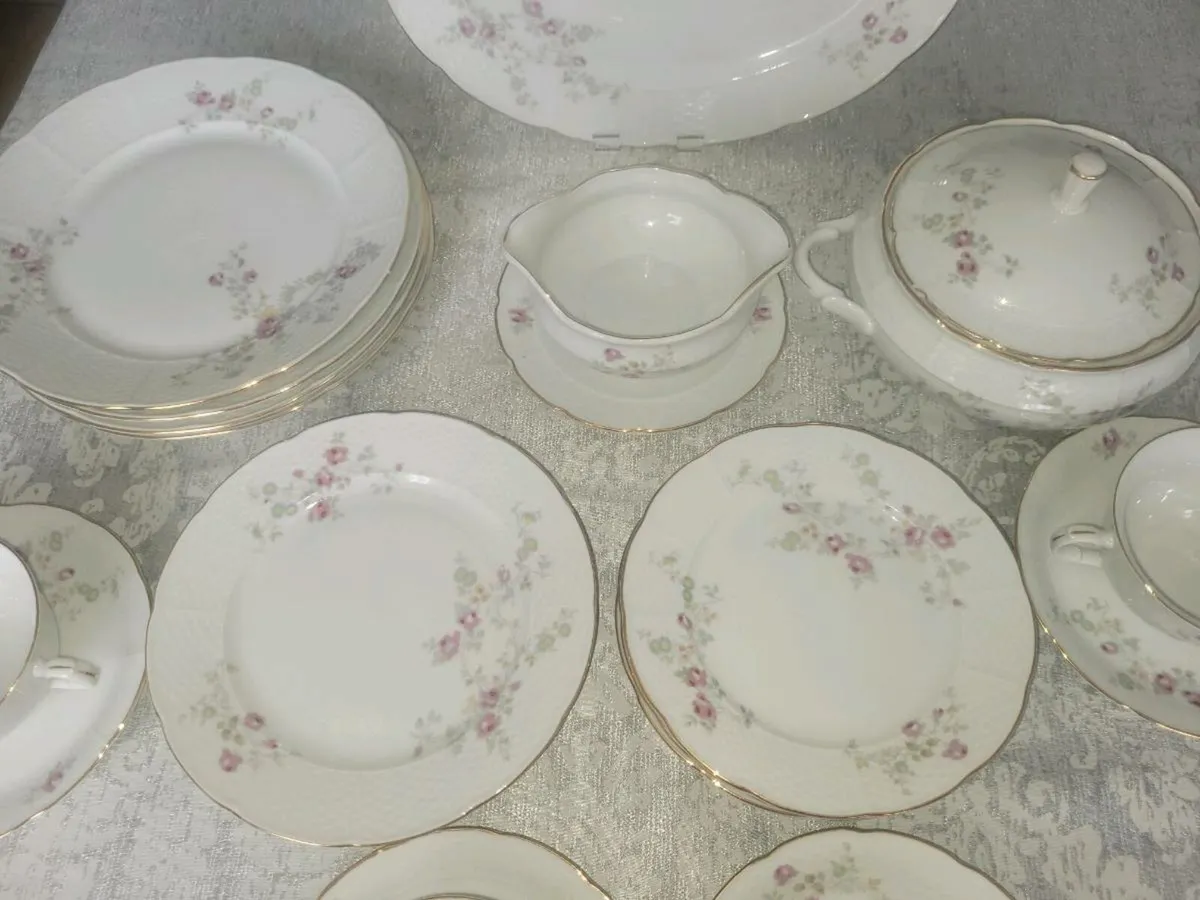 Thun Czechoslovakia dinner set - Image 4