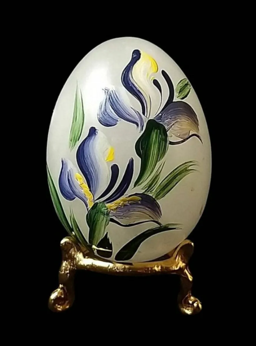 Vintage Authentic Italian Alabaster Egg & Stand - Image 4
