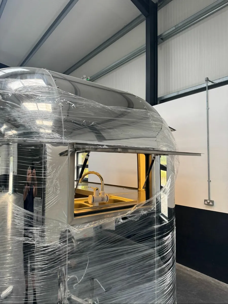 Food Trailer Airstream - Image 3
