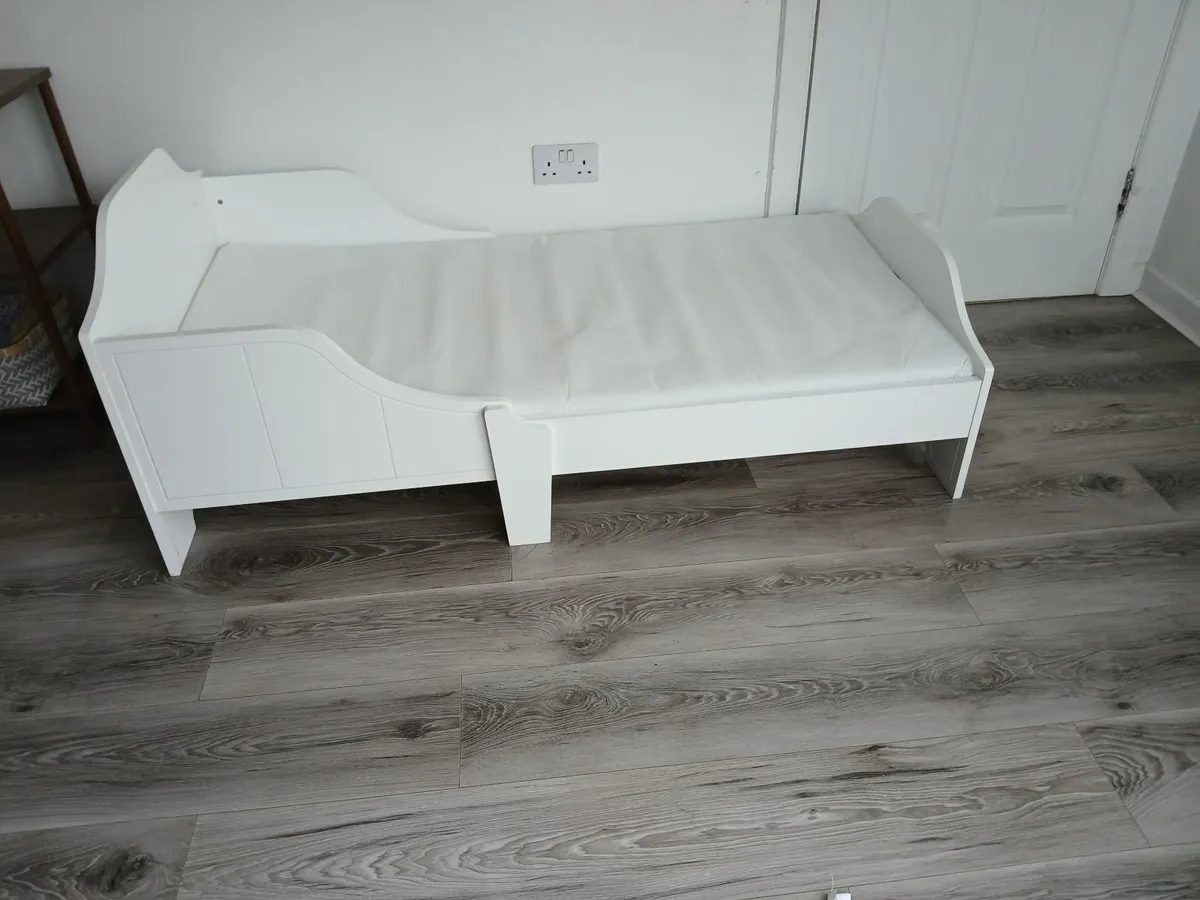 Baby bed - Image 2