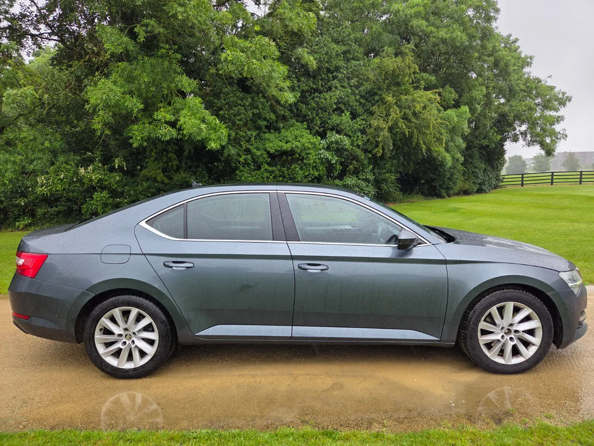 Skoda Superb 2020 - Image 1