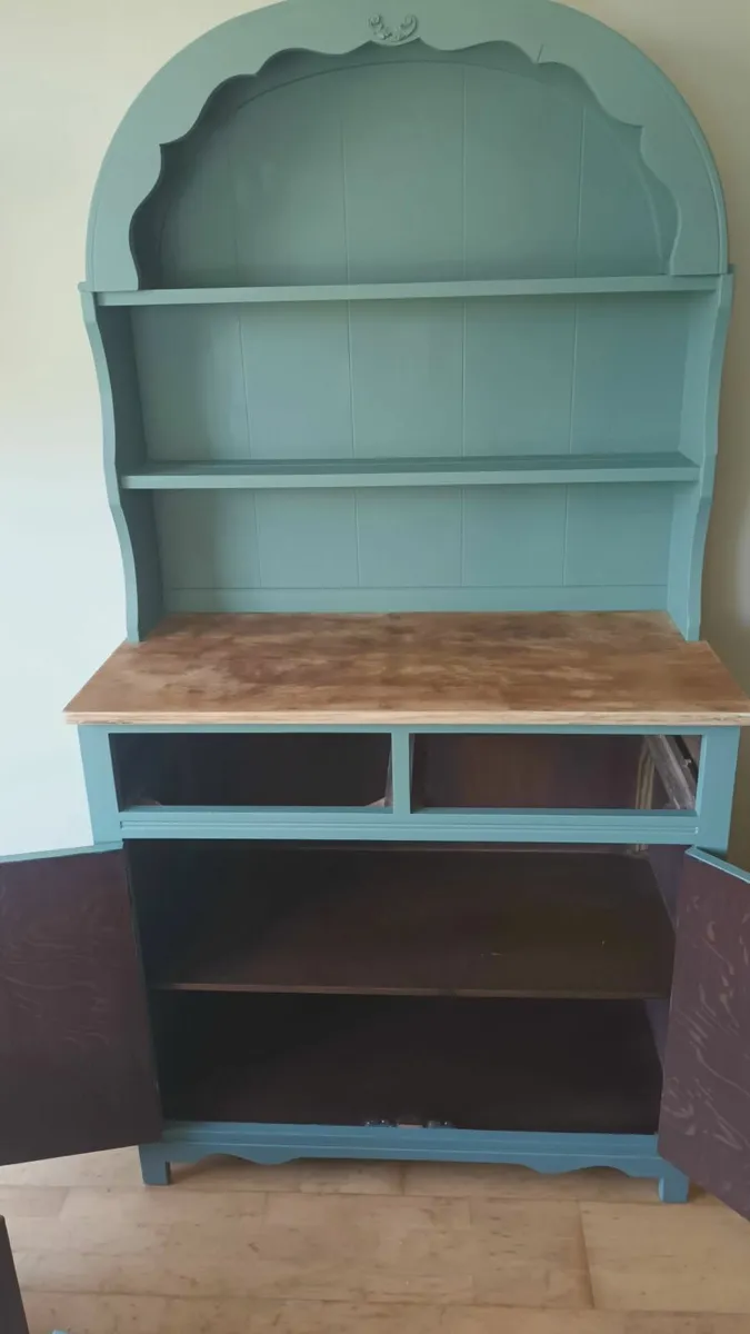 Kitchen Dresser - Image 4