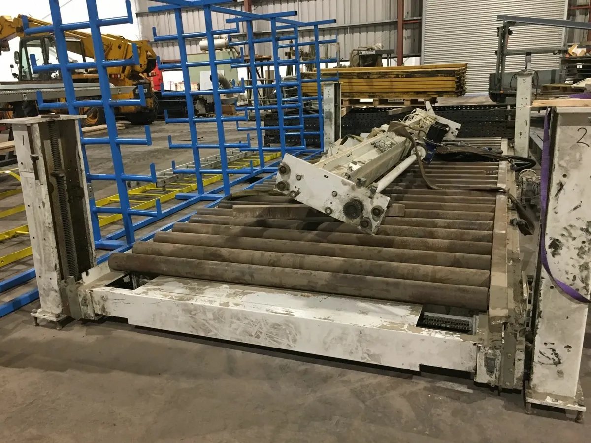 Pallet conveyors. - Image 1