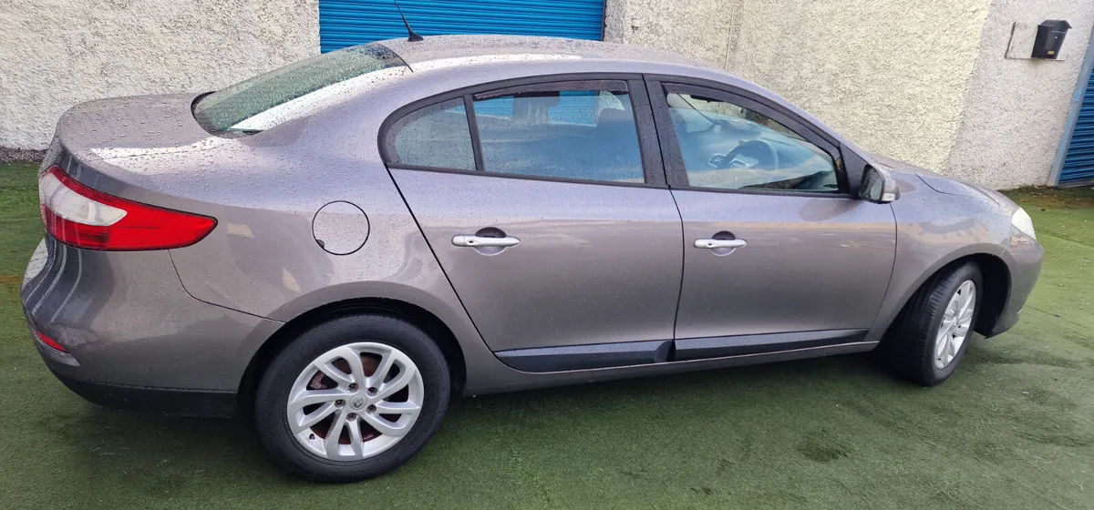 Renault Fluence 1.5dci DYNAMIQUE NCT TAX LOW KM - Image 4
