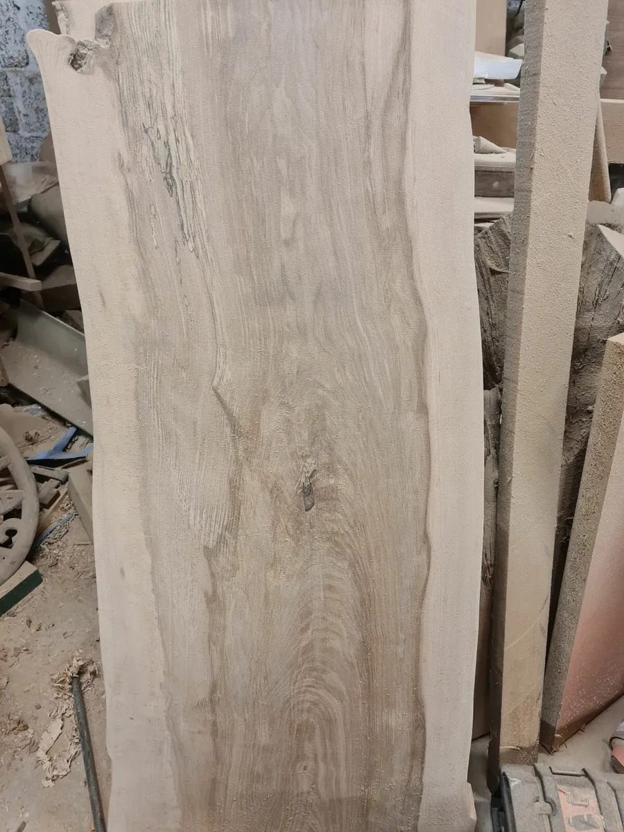 Planks of hardwood timber - Image 2