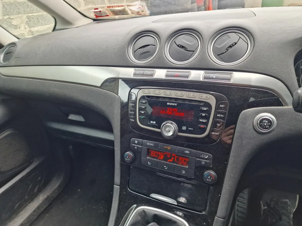 Ford Galaxy 2013 - Image 3