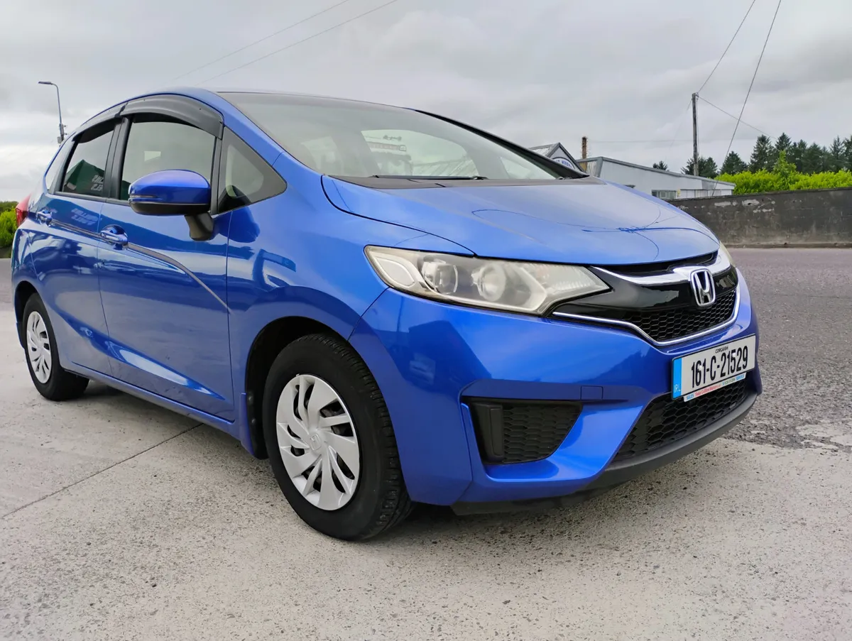 Honda Fit 2016 AUTOMATIC - Image 1