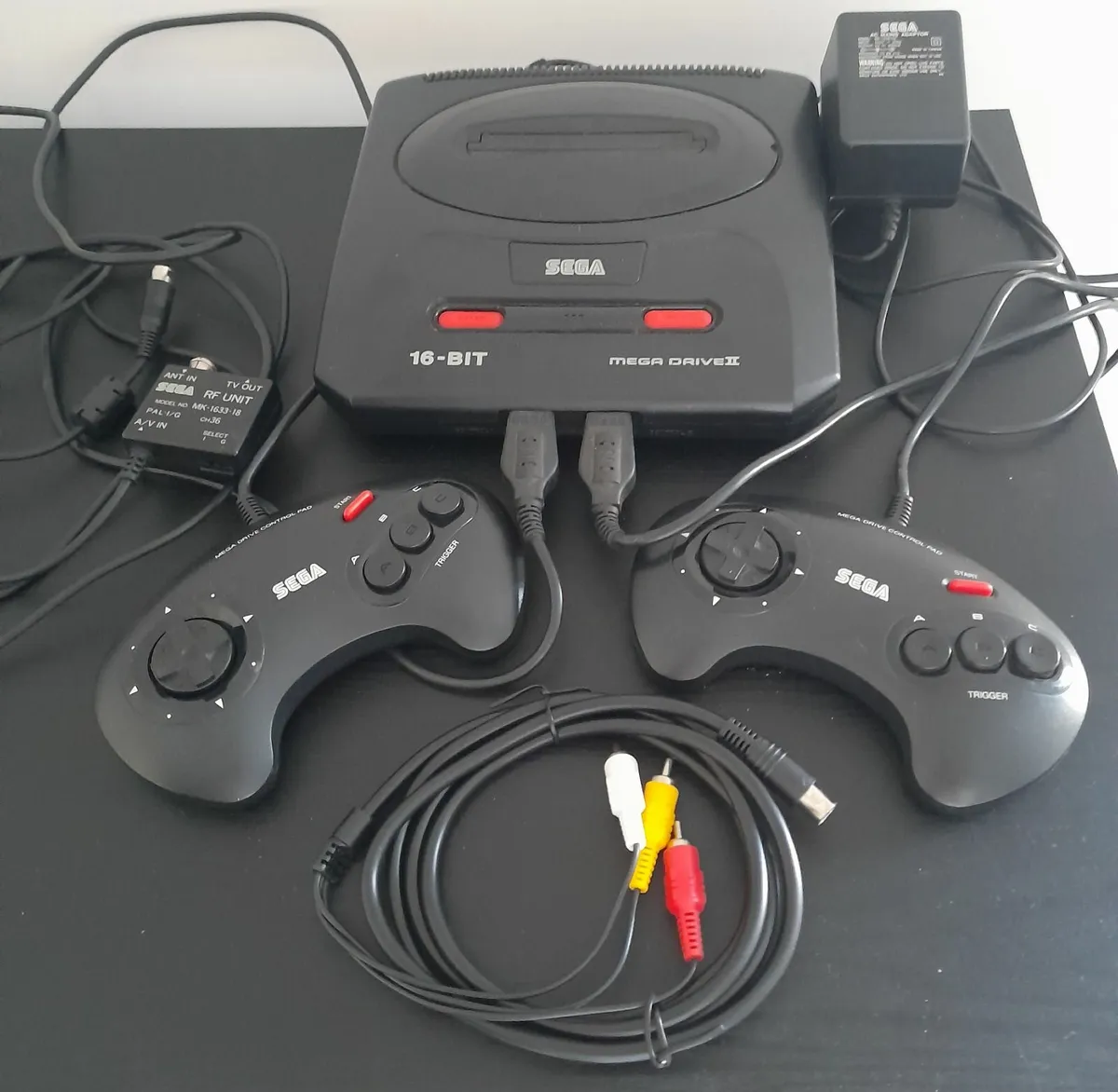 Retro Sega Megadrive 2 Console made in 80s - Image 3