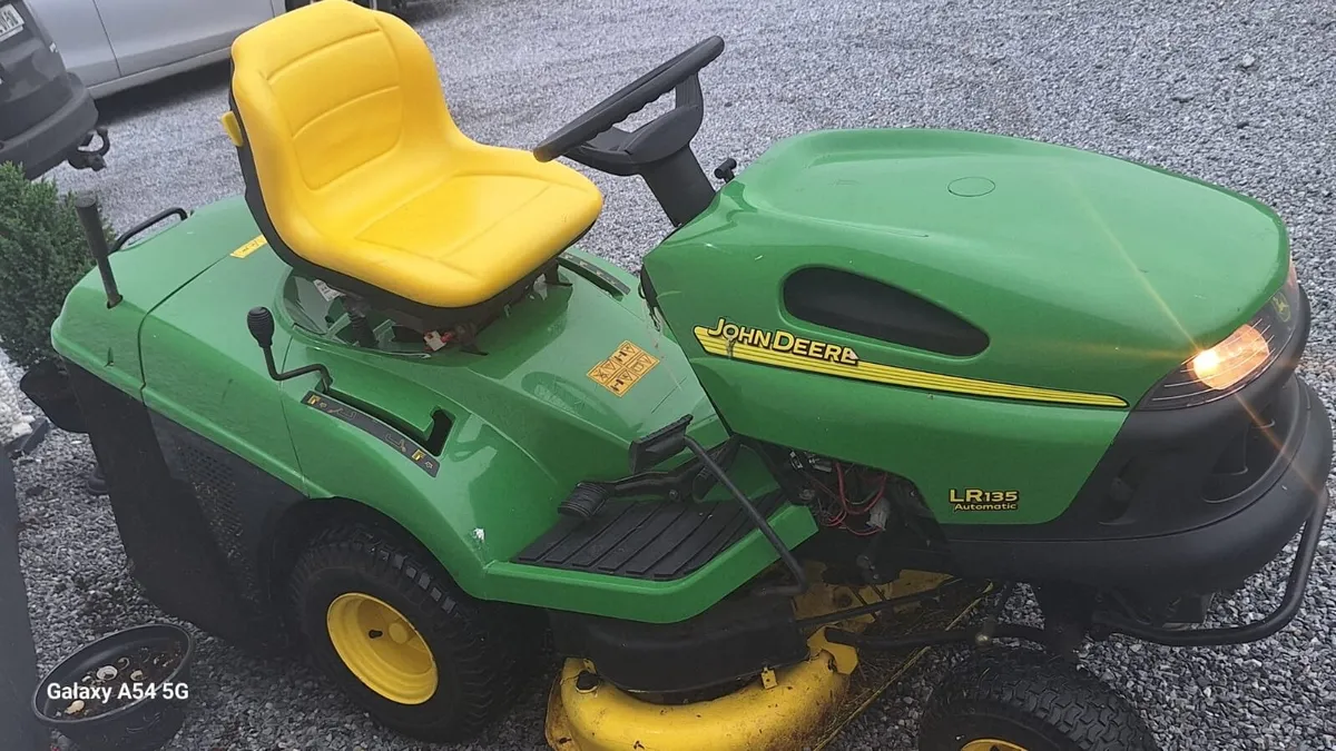 John Deere Lawnmower - Image 3
